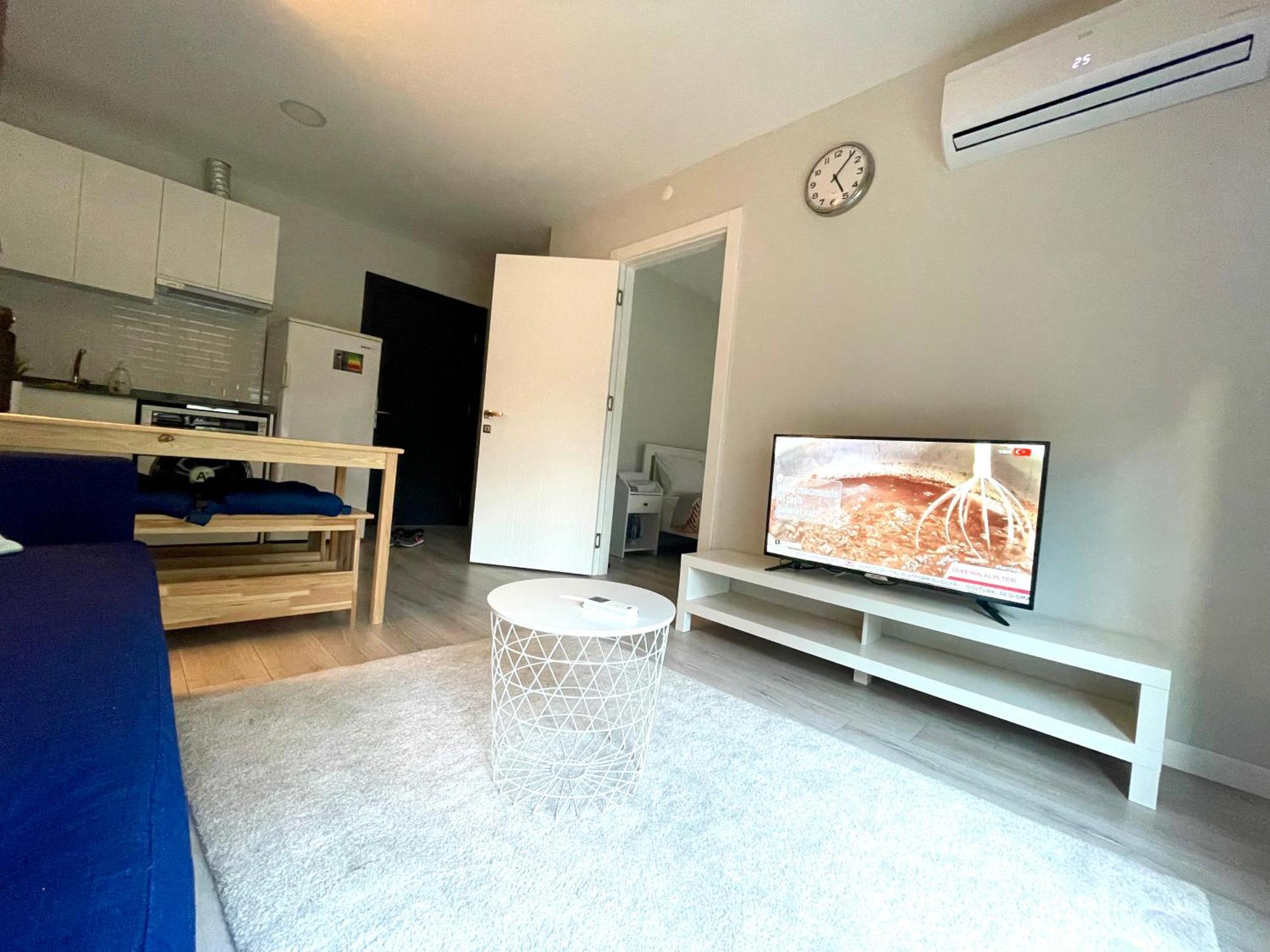 Appartamento Flat For Rent 5 Minute From Antalya Airport Esterno foto